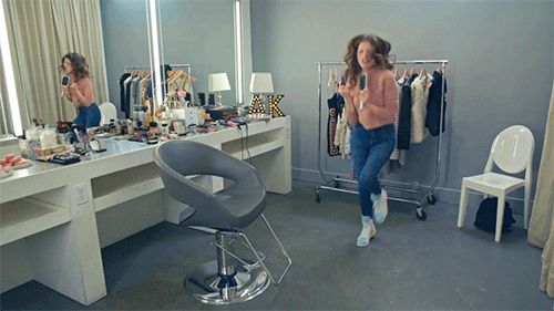 rs_500x281-160506093326-500-justin-timberlake-cant-stop-the-feeling-video-1b-anna-kendrick-050616.gif